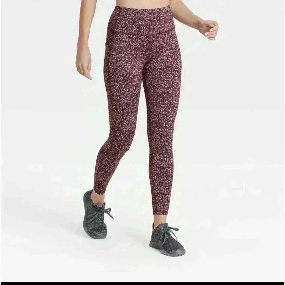 High-Waisted Mulberry Leopard Jacquard Leggings All in Motion Sz S EUC